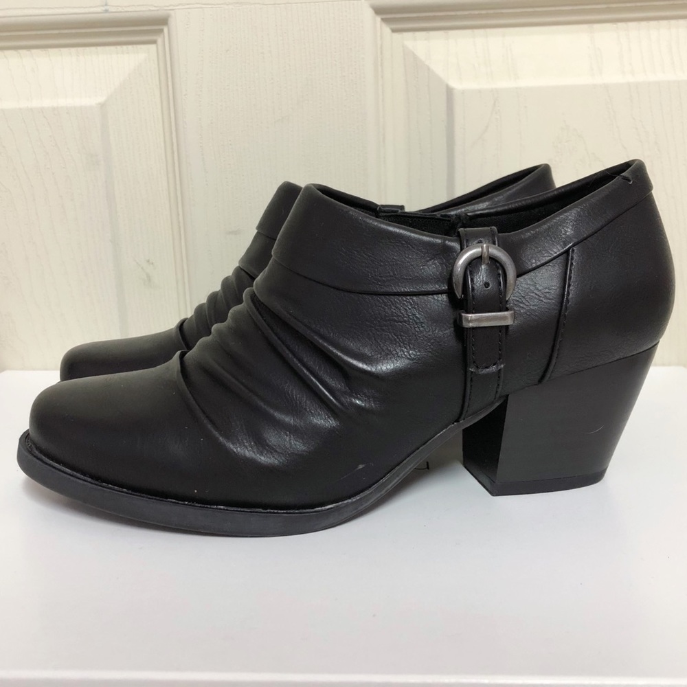 Baretraps Leather Booties
